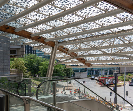 Piazza Gae Aulenti a Milano. Fotografie © M.S. Archweb.com