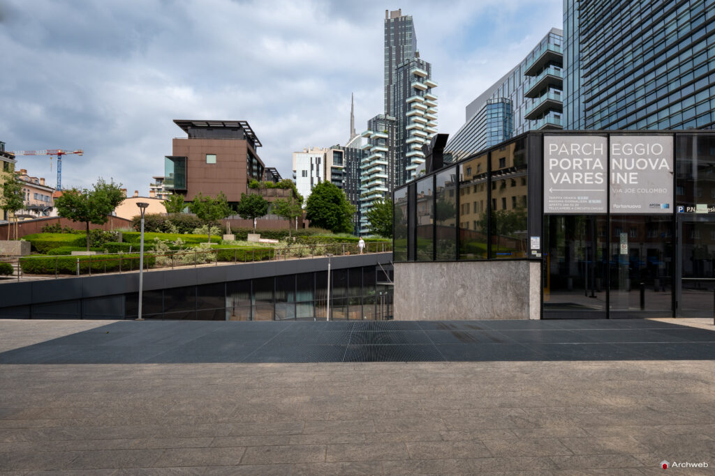 Torre Diamante - BNL Milano. Fotografie 4K © M.S. Archweb.com