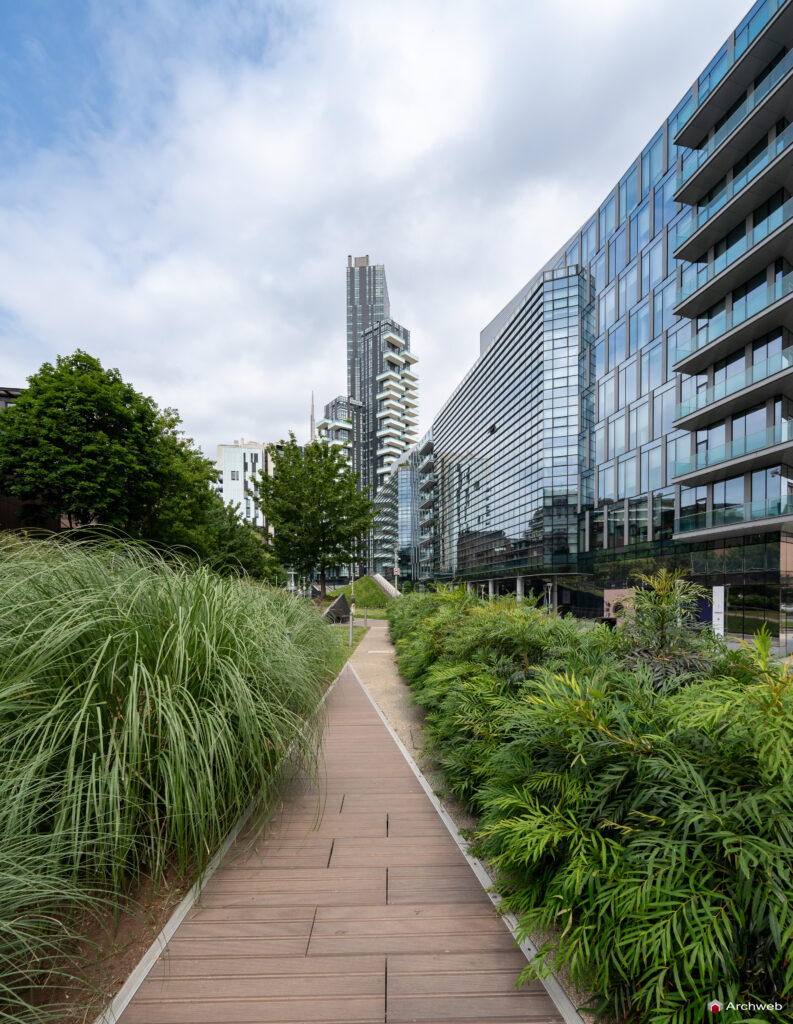 Torre Diamante - BNL Milano. Fotografie 4K © M.S. Archweb.com