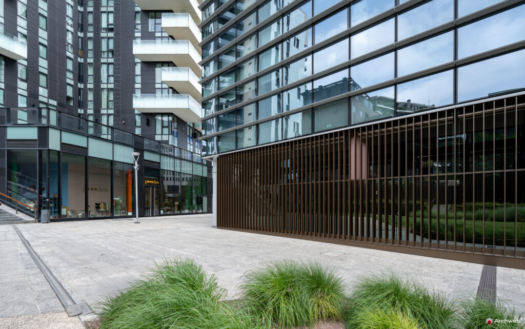 Torre Diamante - BNL Milano. Fotografie 4K © M.S. Archweb.com