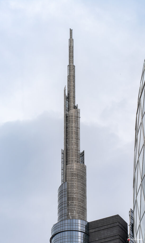 Torre UniCredit a Milano. Fotografie 4K Archweb.com