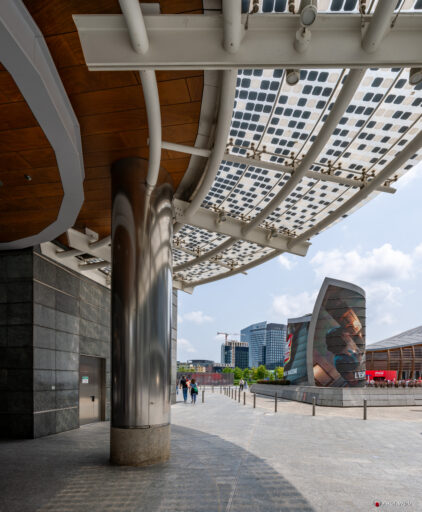 Torre UniCredit a Milano. Fotografie 4K Archweb.com