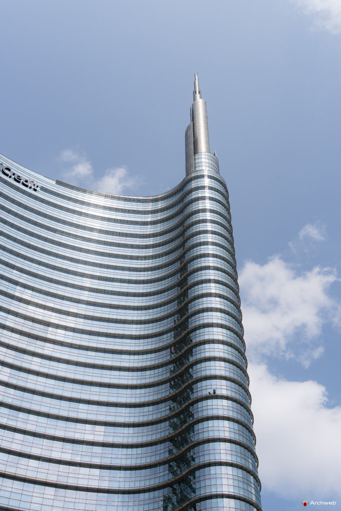 Torre UniCredit a Milano. Fotografie 4K Archweb.com