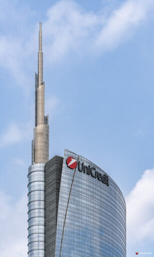 Torre UniCredit a Milano. Fotografie 4K Archweb.com
