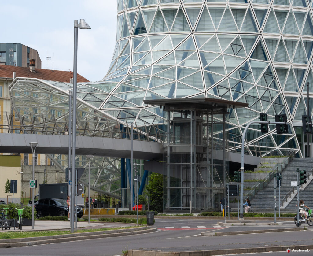 Torre Unipol a Milano. Fotografie © M.S. Archweb.com