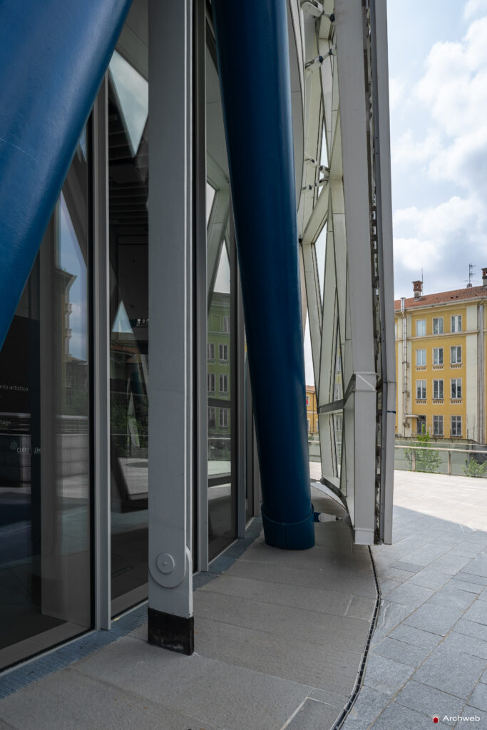 Torre Unipol a Milano. Fotografie © M.S. Archweb.com
