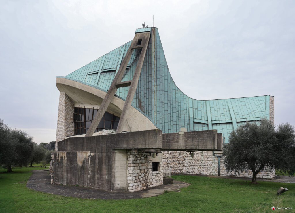 Chiesa dell'autostrada del Sole. Fotografie © M.S. Archweb.com