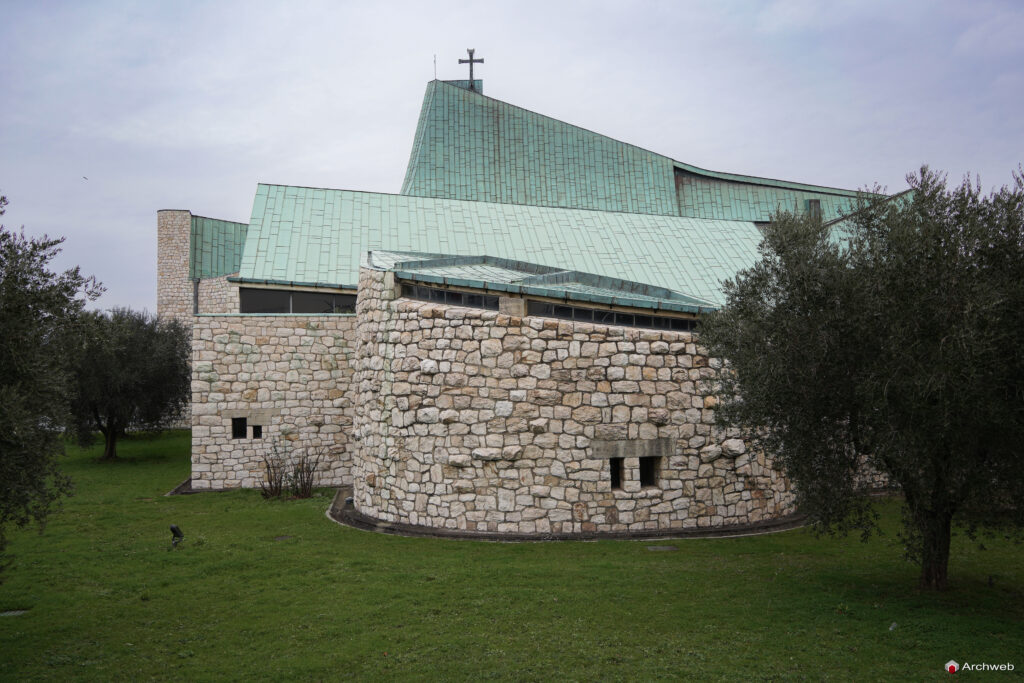 Chiesa dell'autostrada del Sole. Fotografie © M.S. Archweb.com