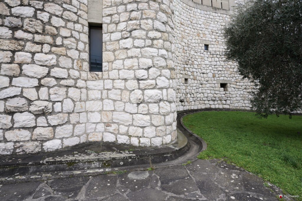 Chiesa dell'autostrada del Sole. Fotografie © M.S. Archweb.com