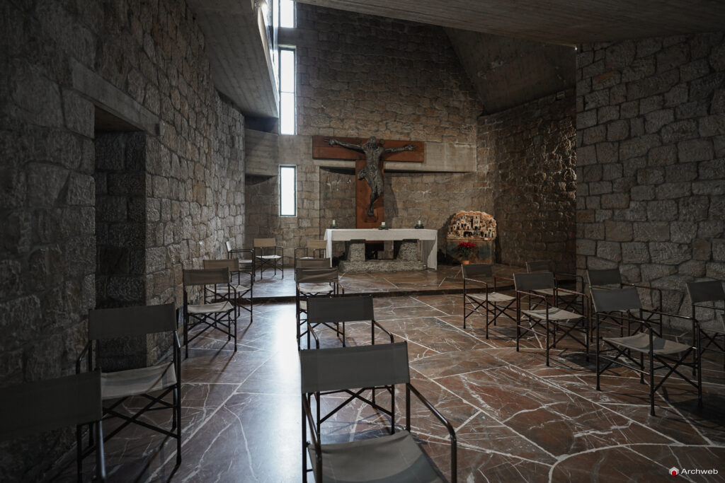 Chiesa dell'autostrada del Sole. Fotografie © M.S. Archweb.com
