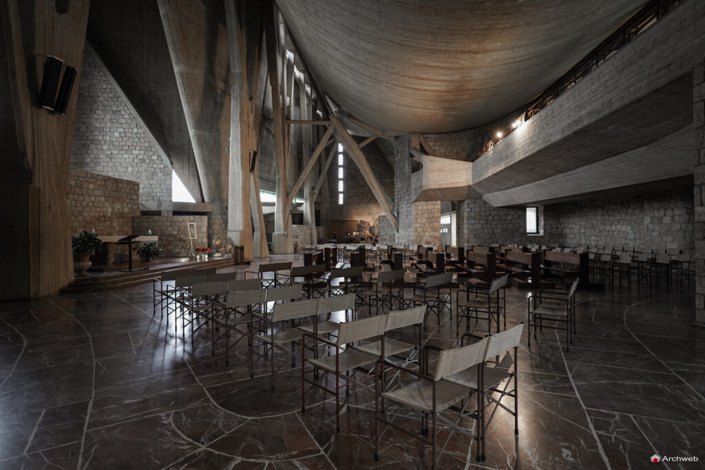 Chiesa dell'autostrada del Sole. Fotografie © M.S. Archweb.com