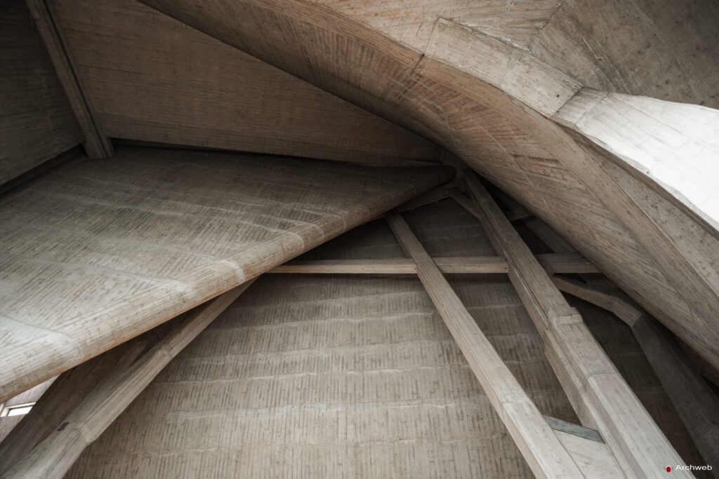 Chiesa dell'autostrada del Sole. Fotografie © M.S. Archweb.com