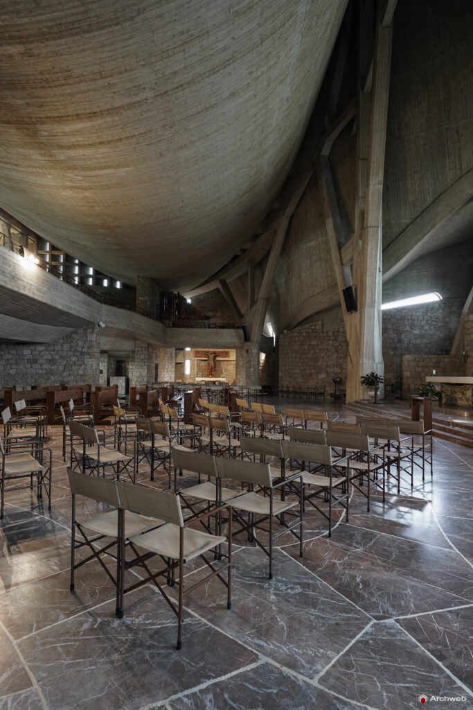 Chiesa dell'autostrada del Sole. Fotografie © M.S. Archweb.com