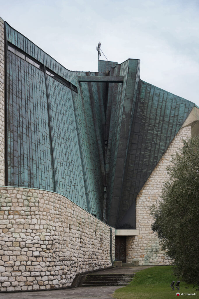 Chiesa dell'autostrada del Sole. Fotografie © M.S. Archweb.com
