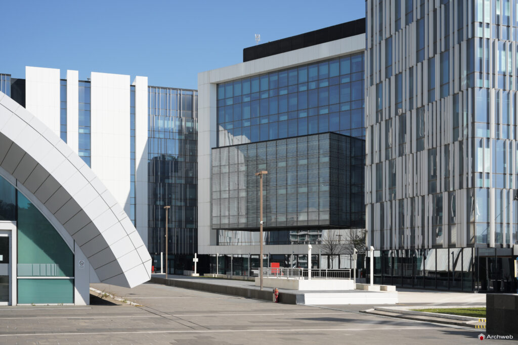 ENI S.p.A. – Energy Revolution all’EUR. Foto © Archweb.com