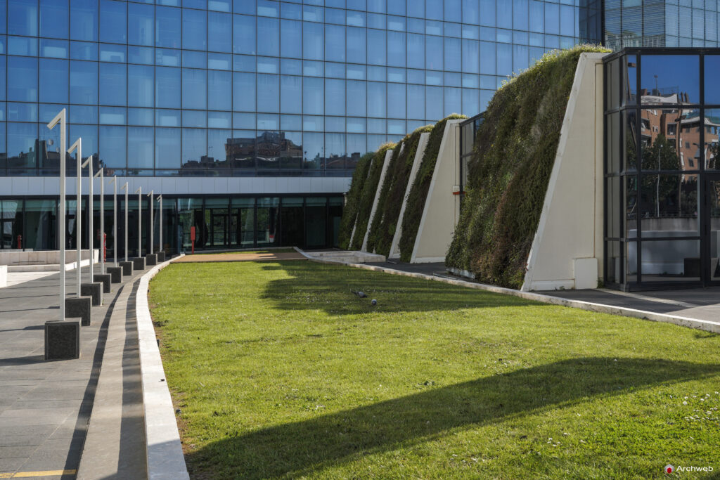 ENI S.p.A. – Energy Revolution all’EUR. Foto © Archweb.com