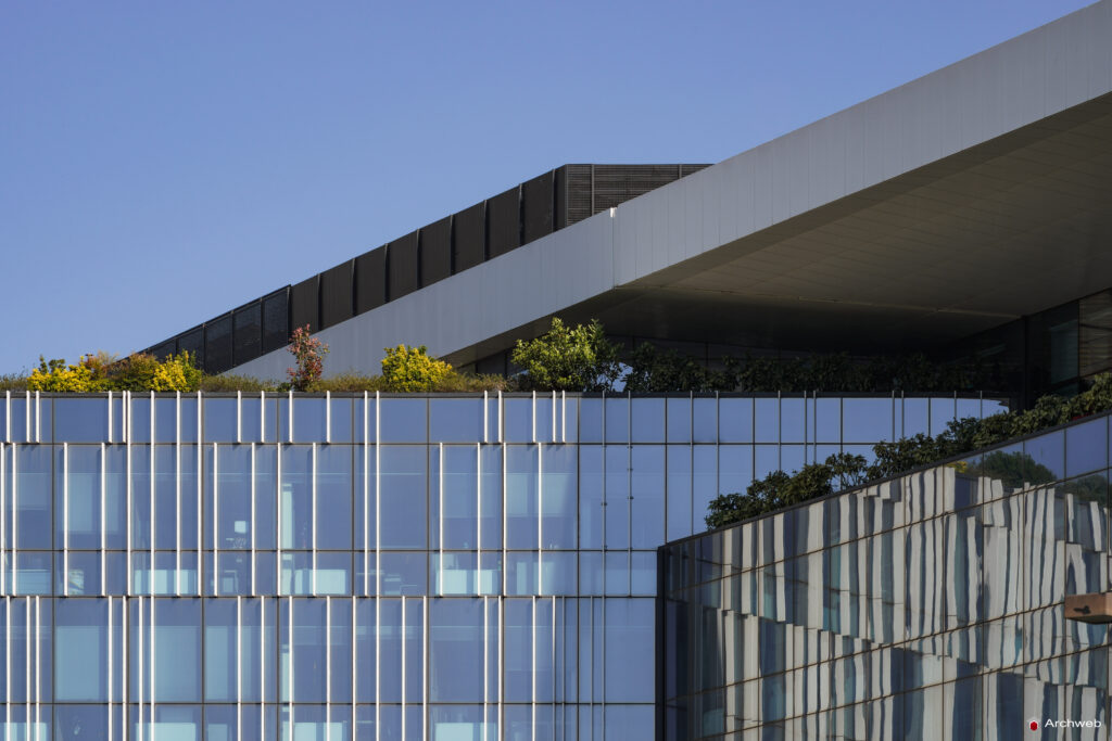 ENI S.p.A. – Energy Revolution all’EUR. Foto © Archweb.com