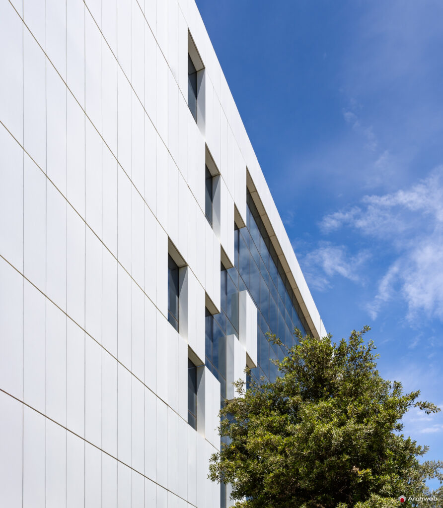 ENI S.p.A. – Energy Revolution all’EUR. Foto © Archweb.com