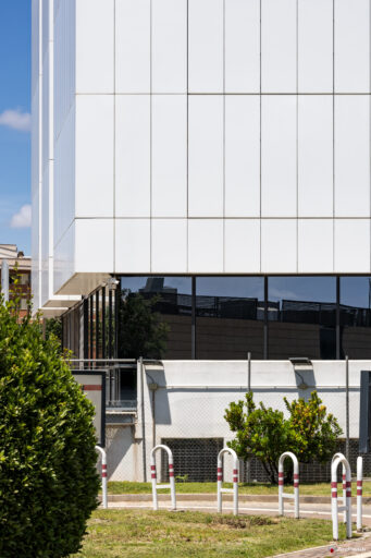 ENI S.p.A. – Energy Revolution all’EUR. Foto © Archweb.com