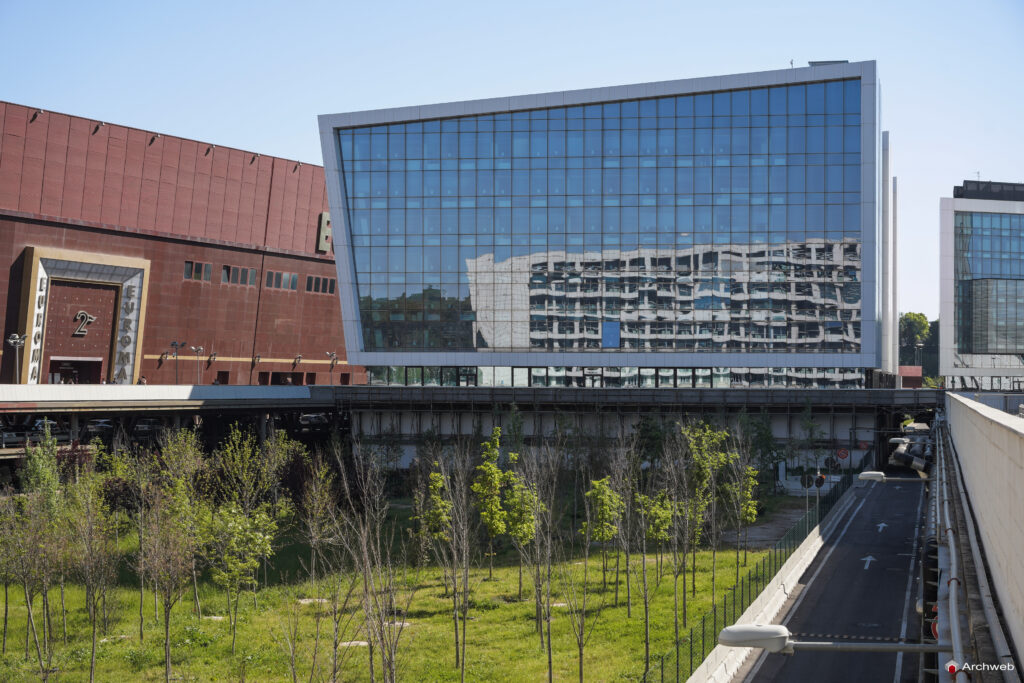 ENI S.p.A. – Energy Revolution all’EUR. Foto © Archweb.com