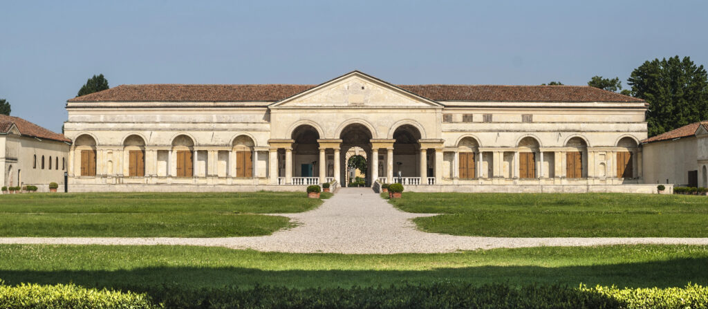 Palazzo Te a Mantova. Fotografia di Claudio Giovanni Colombo su Depositphotos.com
