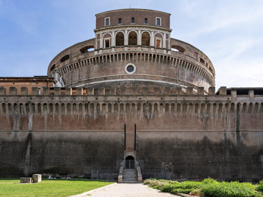 Castel Sant'Angelo, storia, trasformazioni, architettura e fotografie di qualità.