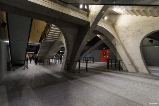 Metro C - Colosseo - Fori Imperiali. Fotografie © Archweb.com