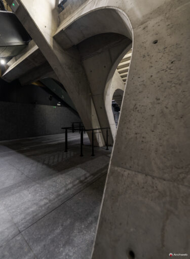 Metro C - Colosseo - Fori Imperiali. Fotografie © Archweb.com