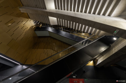 Metro C - Colosseo - Fori Imperiali. Fotografie © Archweb.com