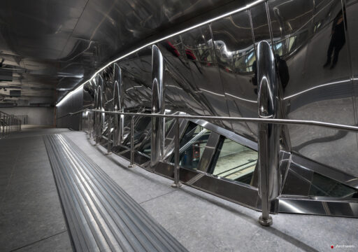 Metro C - Colosseo - Fori Imperiali. Fotografie © Archweb.com
