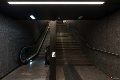 Metro C - Colosseo - Fori Imperiali. Fotografie © Archweb.com