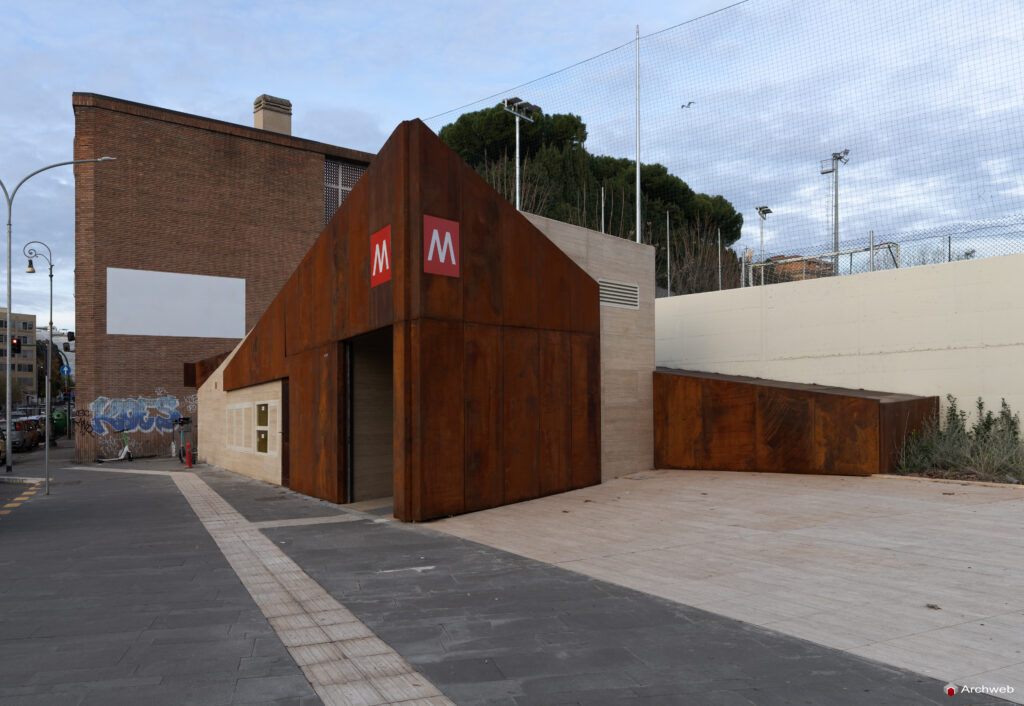 Metro C Porta Metronia. Fotografie © M.S. Archweb.com
