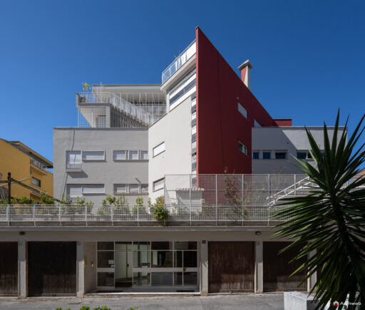 Palazzina Domus. Fotografia © Archweb.com