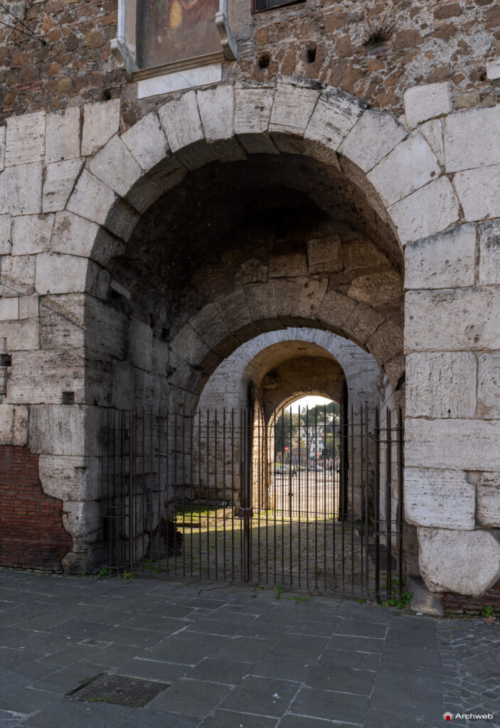 Porta San Paolo a Roma. Fotografie © M.S. Archweb.com