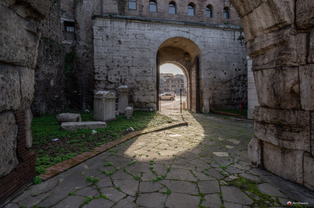 Porta San Paolo a Roma. Fotografie © M.S. Archweb.com