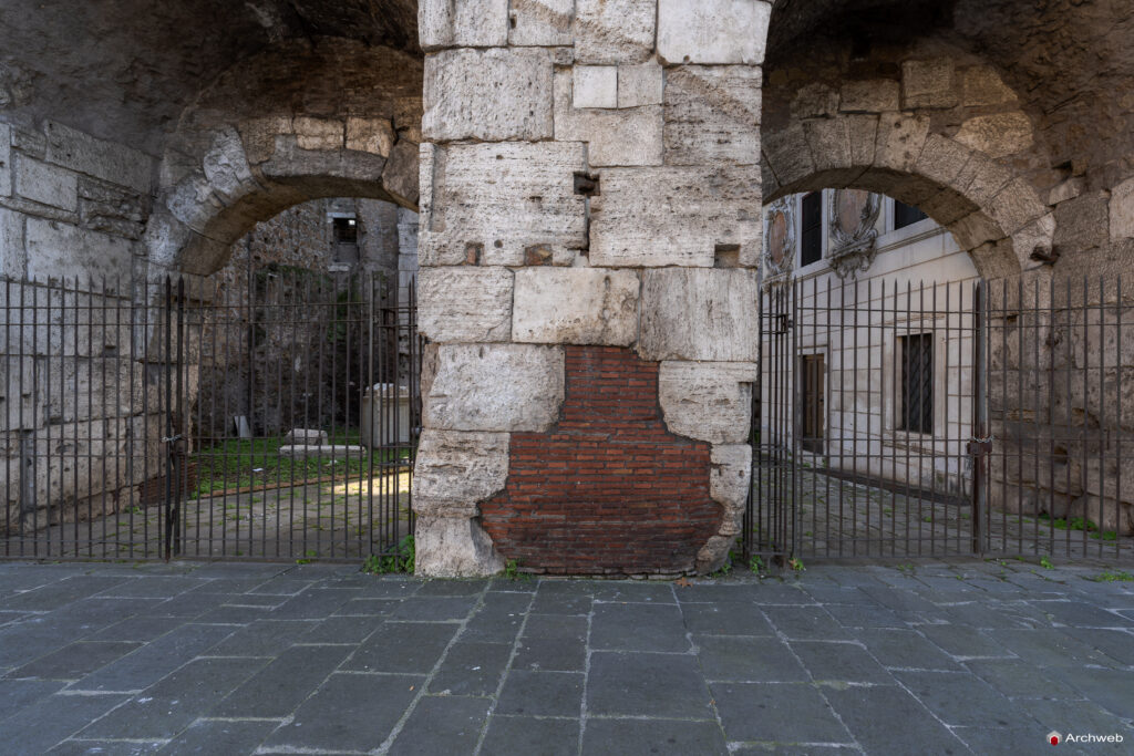 Porta San Paolo a Roma. Fotografie © M.S. Archweb.com