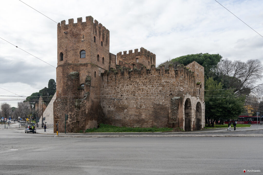 Porta San Paolo a Roma. Fotografie © M.S. Archweb.com