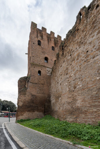 Porta San Paolo a Roma. Fotografie © M.S. Archweb.com