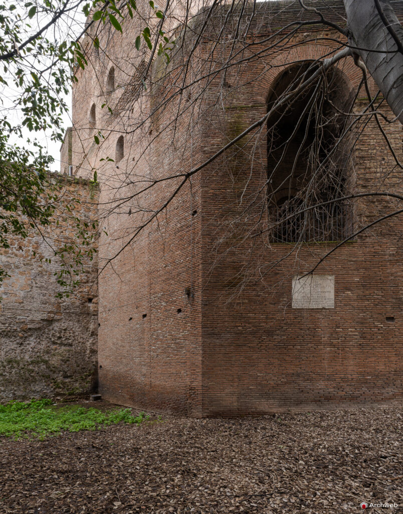 Porta San Paolo a Roma. Fotografie © M.S. Archweb.com