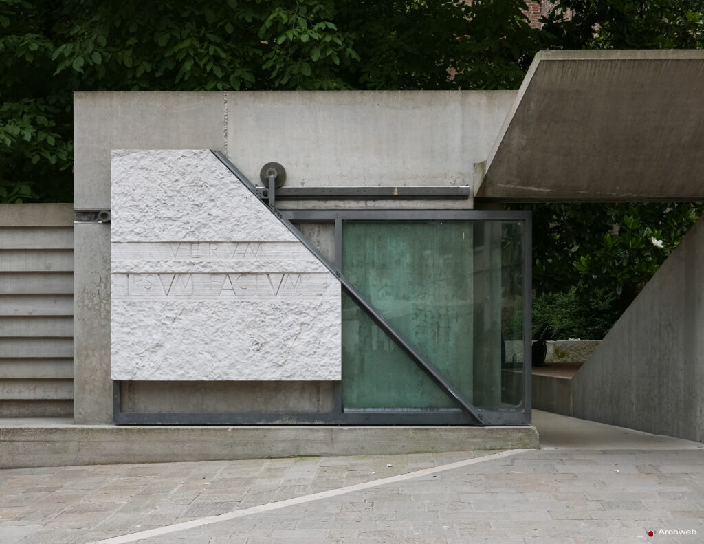 Ingresso Università IUAV di Venezia di Carlo Scarpa