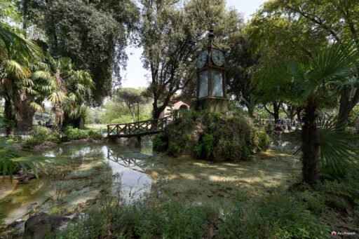 Orologio ad acqua del Pincio a Roma. Fotografie © Archweb.com