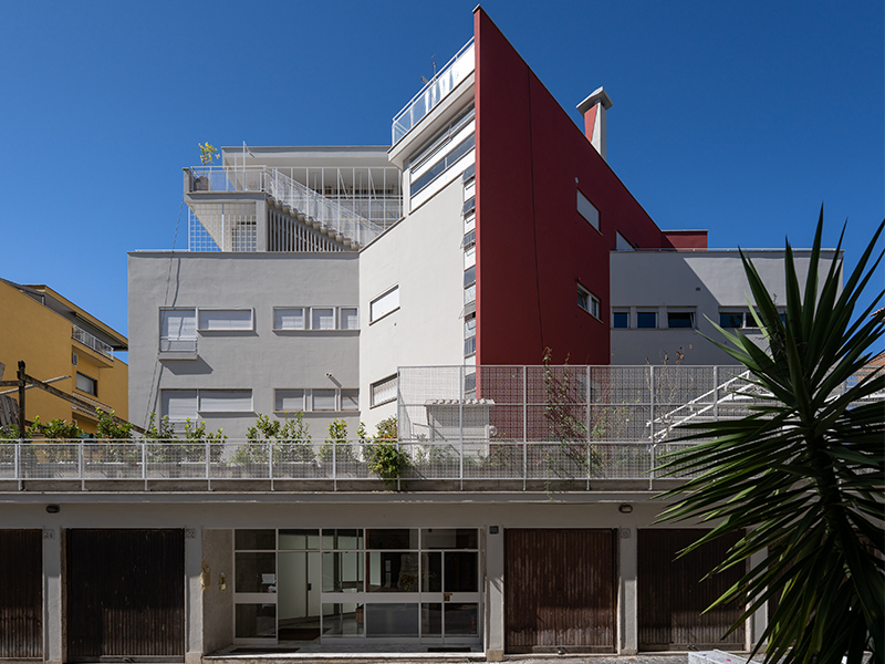 Palazzina Domus in via San Crescenziano