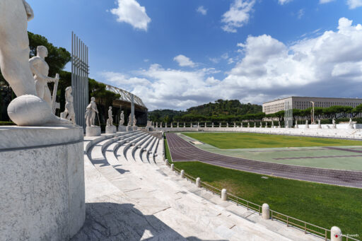 Stadio dei Marmi "Pietro Mennea" . Fotografie di qualità in 4K Fotografie © Archweb.com