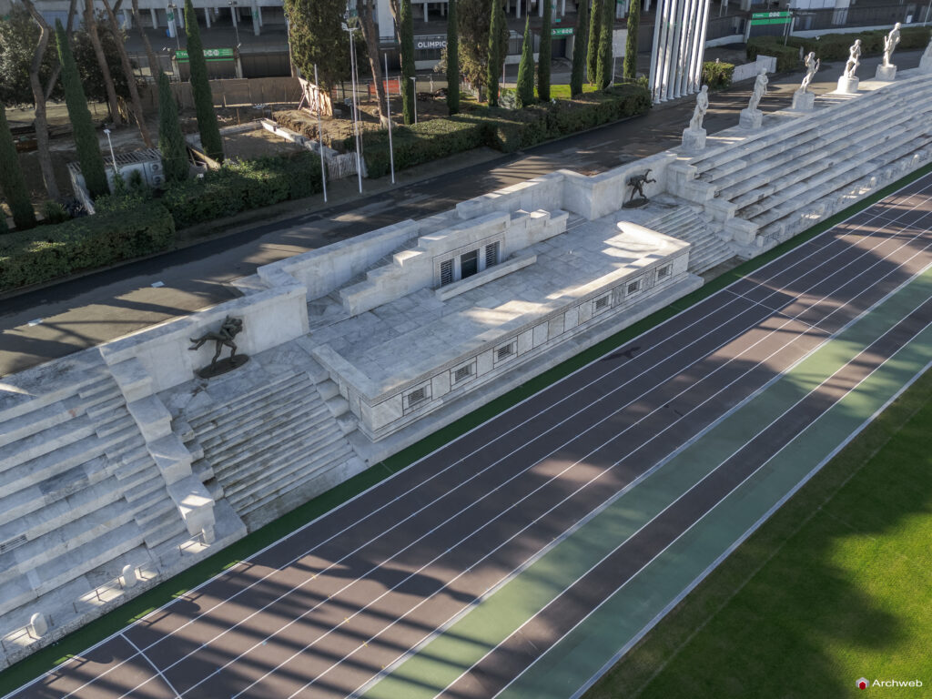 Stadio dei Marmi "Pietro Mennea" . Fotografie di qualità in 4K Fotografie © Archweb.com