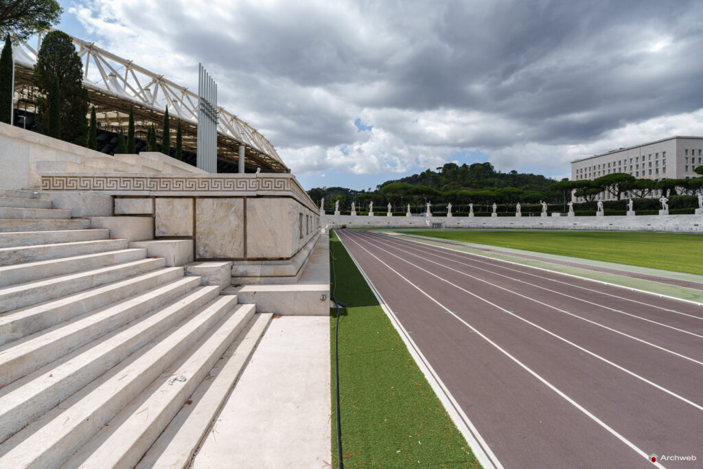 Stadio dei Marmi "Pietro Mennea" . Fotografie di qualità in 4K Fotografie © Archweb.com