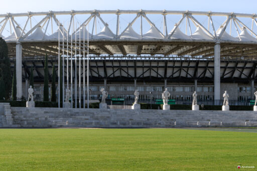 Stadio dei Marmi "Pietro Mennea" . Fotografie di qualità in 4K Fotografie © Archweb.com