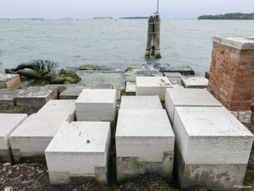 Venezia alla partigiana. Fotografie © M.S. Archweb.com