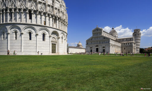 Battistero di San Giovanni a Pisa. Fotografie © Archweb.com