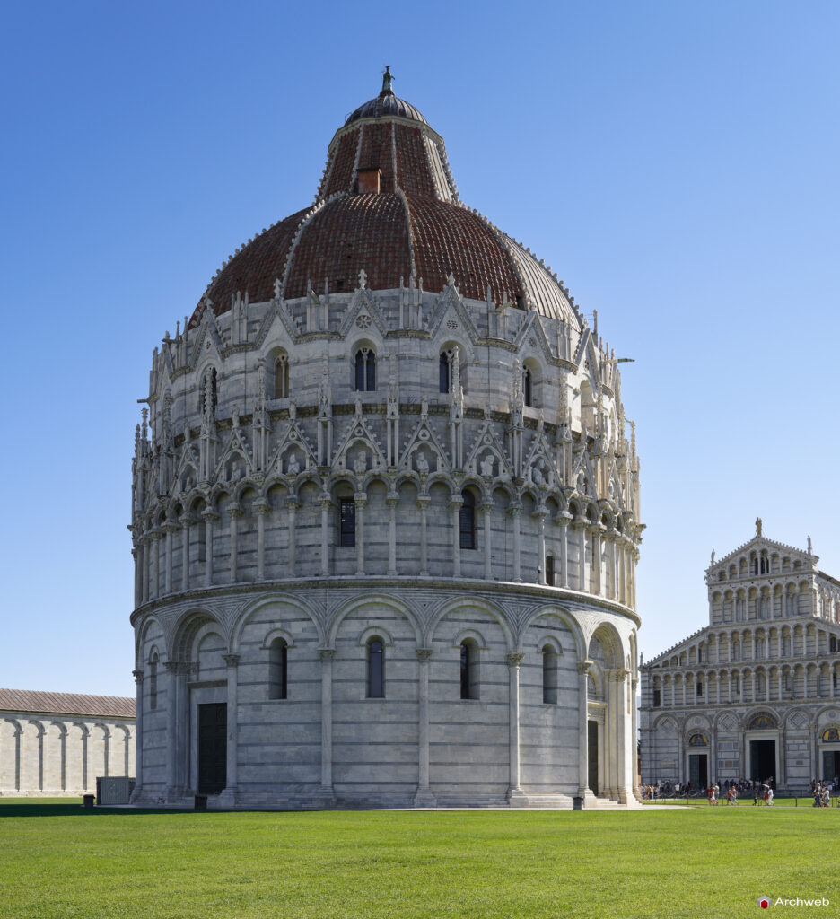 Battistero di San Giovanni a Pisa. Fotografie © Archweb.com