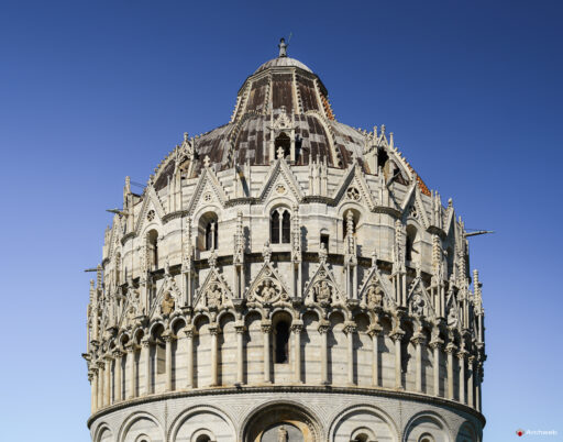 Battistero di San Giovanni a Pisa. Fotografie © Archweb.com